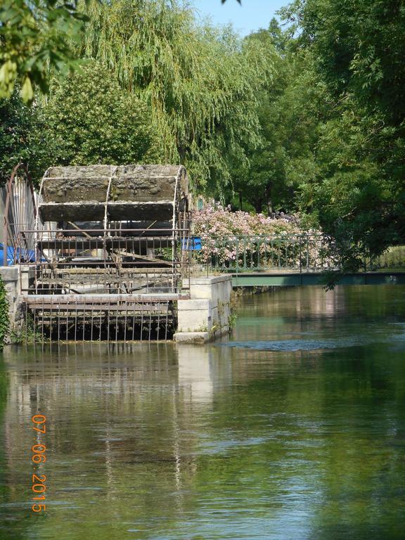 La Tribu L'Isle-sur-la-Sorgue Room photo