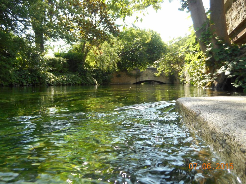 La Tribu L'Isle-sur-la-Sorgue Room photo