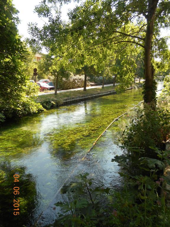 La Tribu L'Isle-sur-la-Sorgue Room photo